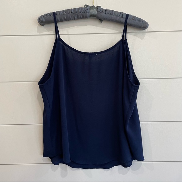 Scalloped Edge Navy Tank Top - Picture 2 of 6